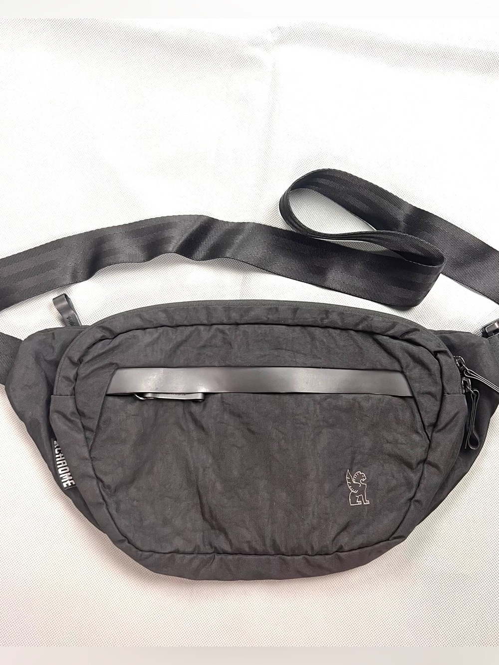Chrome Industries Body Sling Bag Sabin Cycle Color Black